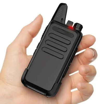 10W UV-16 방수 3800mAH 400-520MHz U/V 풀 듀얼 밴드 휴대용 월키-탈키 라디오