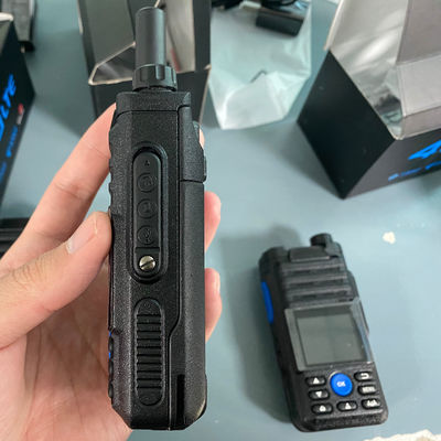 Avaialble OEM 110 * 56 * 34mm 월키 토키 및 컬러블 디스플레이와 실시간 통신