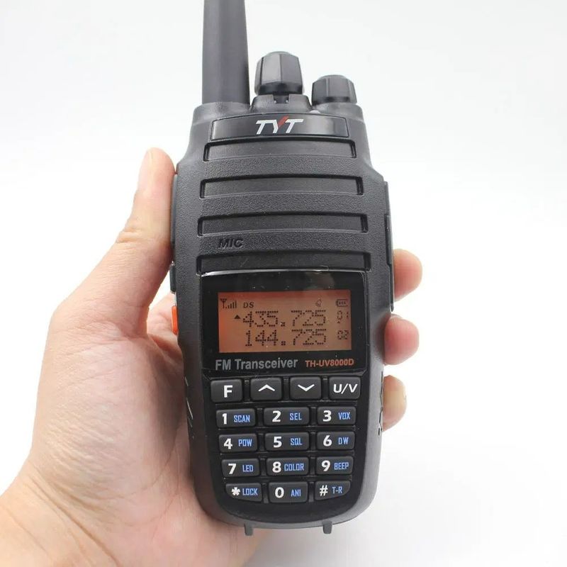 가벼운 VHF UHF 듀얼 밴드 워키-토키 10 와트 크로스 밴드 리피터 기능